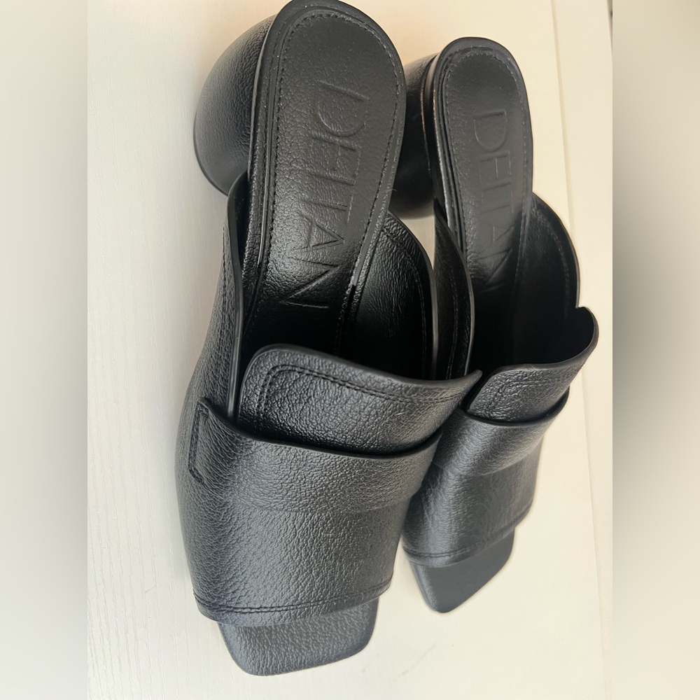New Deltan Black Open Toe Women's Slide size 8 - Picture 2 of 6